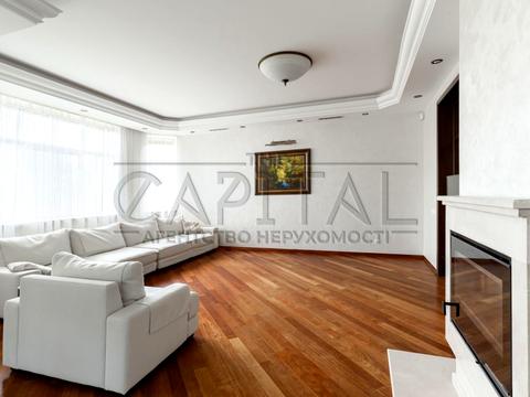 будинок за адресою с. Козин, старокиївська