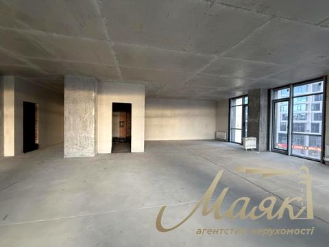 комерційна за адресою Андрія Верхогляда вул. (Михайла Драгомирова), 1-20