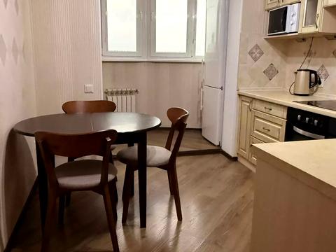 квартира за адресою Одеса, Академіка Корольова вул., 120