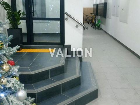 квартира за адресою Академіка Булаховського вул., 2