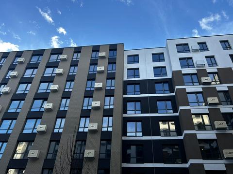 квартира за адресою Героїв Майдану вул., (Будинок 4)