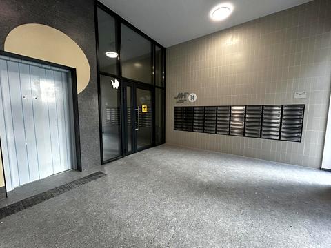 квартира за адресою Героїв Майдану вул., (Будинок 4)