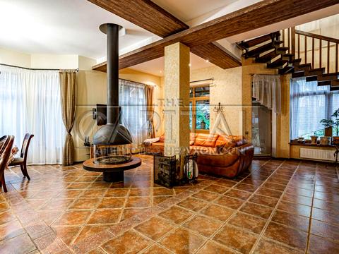 будинок за адресою Київська вул.