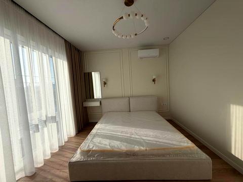 будинок за адресою с. Петропавлівська борщагівка, паркова