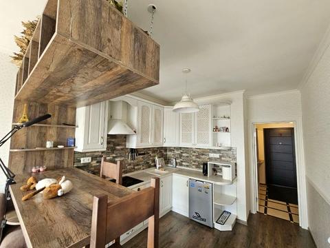 квартира за адресою Жаботинського вул. (Пролетарская улица), 56а