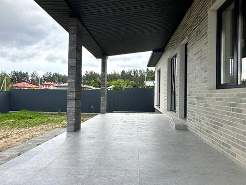 дом по адресу Евгения Плужника ул.