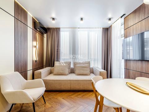 квартира за адресою Салютна вул., 2к24