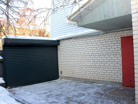 будинок за адресою Левка Лук'яненка просп. (Рокоссовського), 11