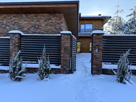 будинок за адресою Центральна вул.