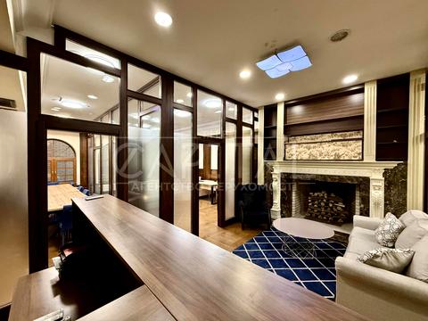 коммерческая по адресу Жилянская ул., 59