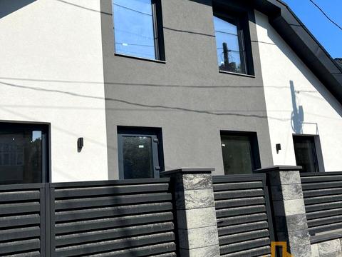 будинок за адресою Адольфа Добрянського вул., 9-Б