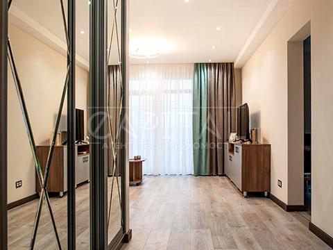 комерційна за адресою Михайла Максимовича вул. (Онуфрія Трутенка), 24-А