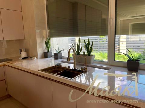 будинок за адресою Лугова вул.