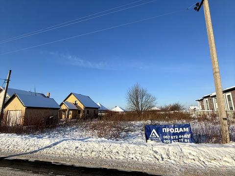 ділянка за адресою Спортивна вул.