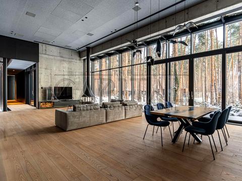 дом по адресу с. Гнедин, Центральная ул., 1