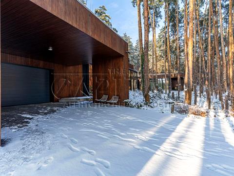 дом по адресу с. Гнедин, Центральная ул., 1