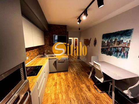 квартира за адресою Софії Русової вул., 5-Б