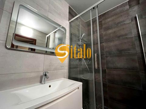 квартира за адресою Софії Русової вул., 5-Б