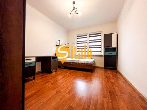 квартира за адресою Софії Русової вул., 5-Б