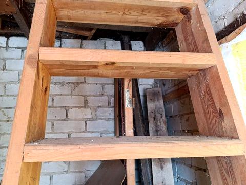 будинок за адресою Волошина