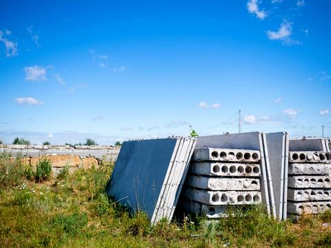 участок по адресу с. Новоселовка, 