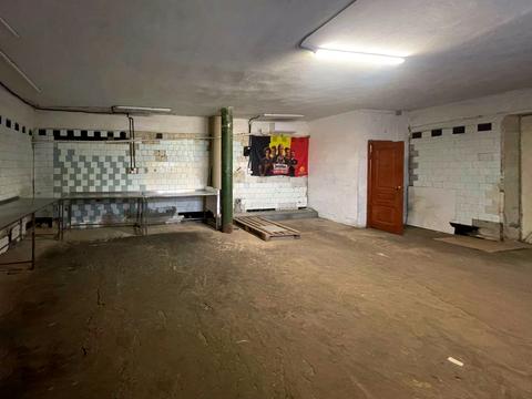 комерційна за адресою Богдана Хмельницького вул., 100