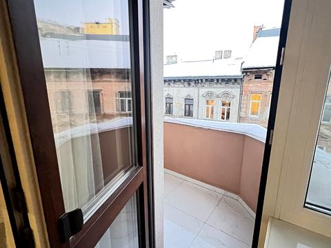 квартира за адресою Богдана Хмельницького вул., 76