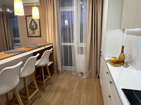 квартира за адресою Богдана Хмельницького вул., 76