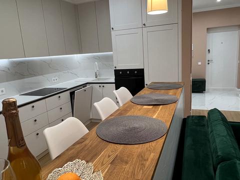 квартира за адресою Богдана Хмельницького вул., 76