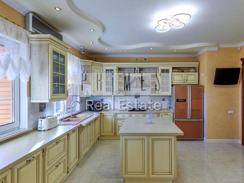 будинок за адресою Лісова