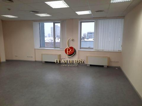 комерційна за адресою Дегтярівська вул., 62