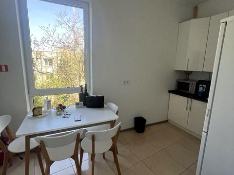 комерційна за адресою Львів, Кам'янецька вул., 33