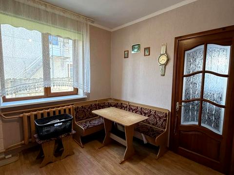 будинок за адресою Миру