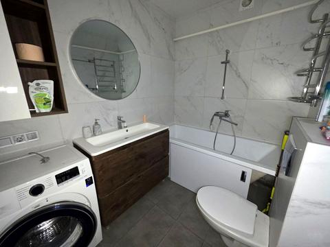 квартира за адресою Науки просп. (Леніна), 61