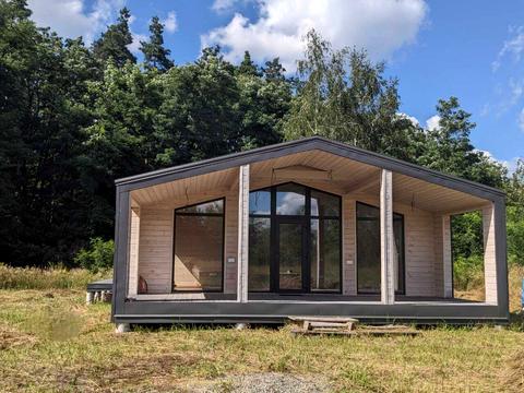 будинок за адресою Озерна