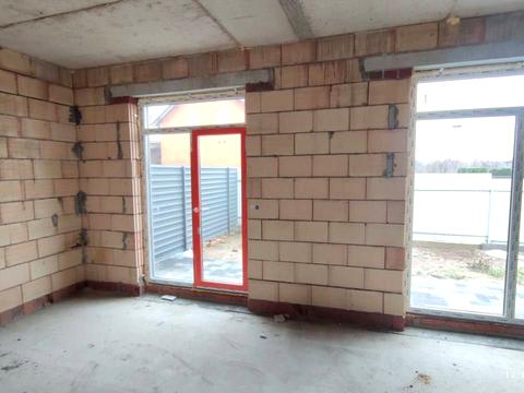 будинок за адресою с. Петропавлівська борщагівка, Віктора Макогона вул.