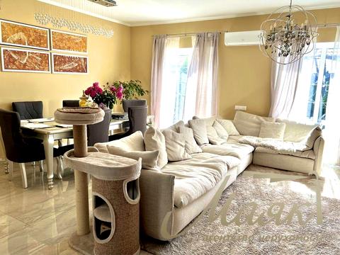 будинок за адресою Стежки вул.