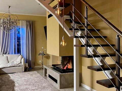 будинок за адресою Стежки вул.