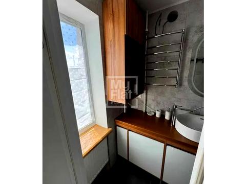 квартира за адресою Гетьмана Кирила Розумовського вул. (Миколи Краснова), 12