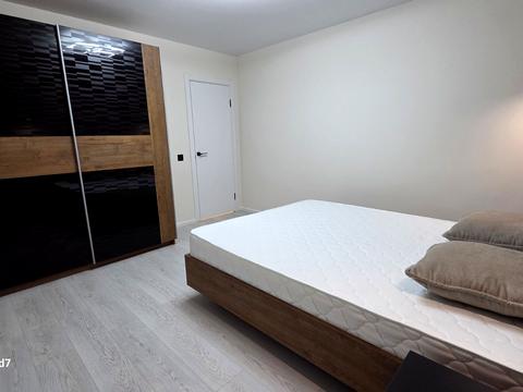 квартира по адресу Академика Сахарова ул., 8