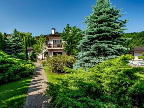 будинок за адресою Київська вул.