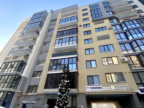 квартира за адресою Степана Бандери просп., 36