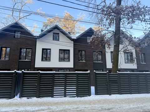 будинок за адресою Василя Стуса вул. (Пушкінська)