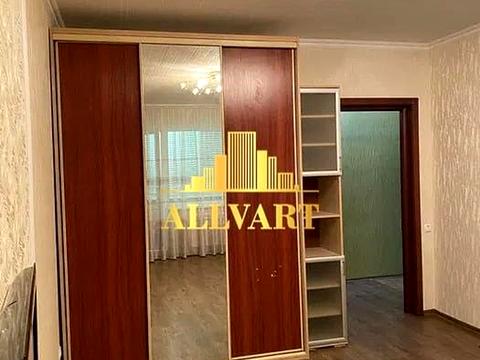 квартира за адресою Київ, Романа Шухевича просп. (Генерала Ватутіна), 12-А