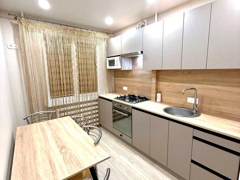 квартира за адресою Фестивальний пров., 4