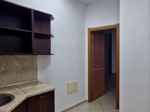 комерційна за адресою Королеви Єлизавети ІІ вул. (Глинки), 2