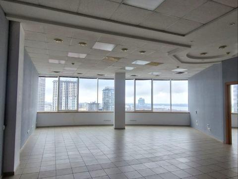 комерційна за адресою Королеви Єлизавети ІІ вул. (Глинки), 2