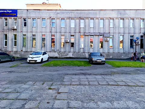 коммерческая по адресу Героїв у ул. (Театральна), 10