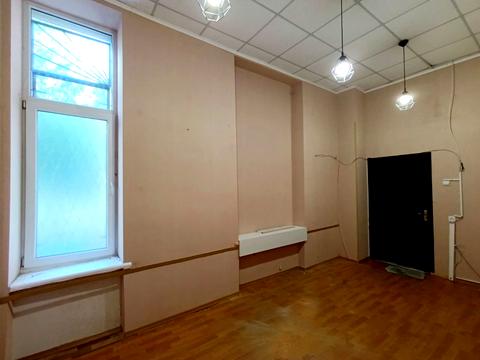 коммерческая по адресу Героїв у ул. (Театральна), 10