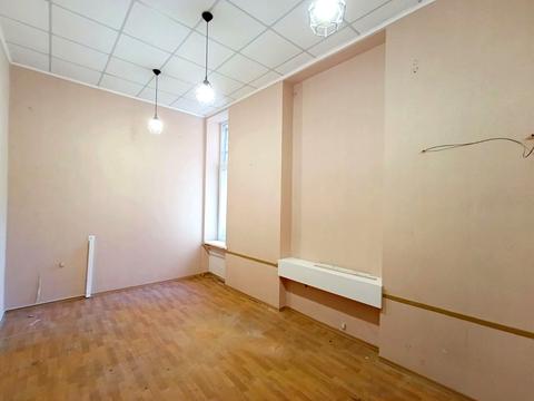 коммерческая по адресу Героїв у ул. (Театральна), 10